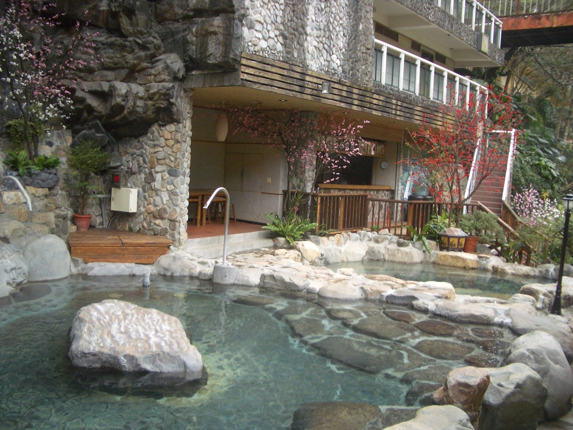 山風與泉水的對話|入住台中谷關龍谷觀光大飯店的寧靜時光