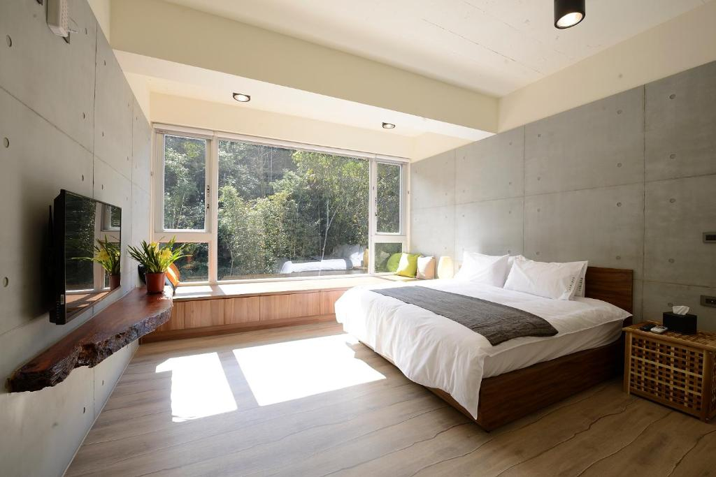 遠離人潮、靠近山霧｜日月潭 山慕藝旅 Sun Moon Inn 的日光與慢旅