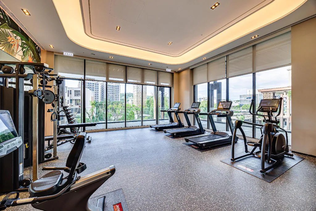 「台中的森林旅館｜烏日璞旅讓你離塵不離城，在綠意裡重新登入自己」