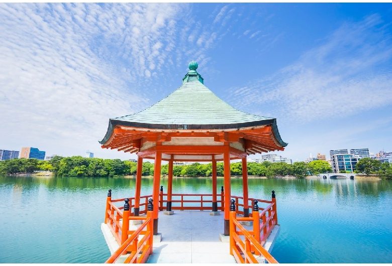 周末衝一波 不用忍受東京大阪的擁擠 飛機咻一下就到了 更厲害的是機場到市區只需要15分鐘