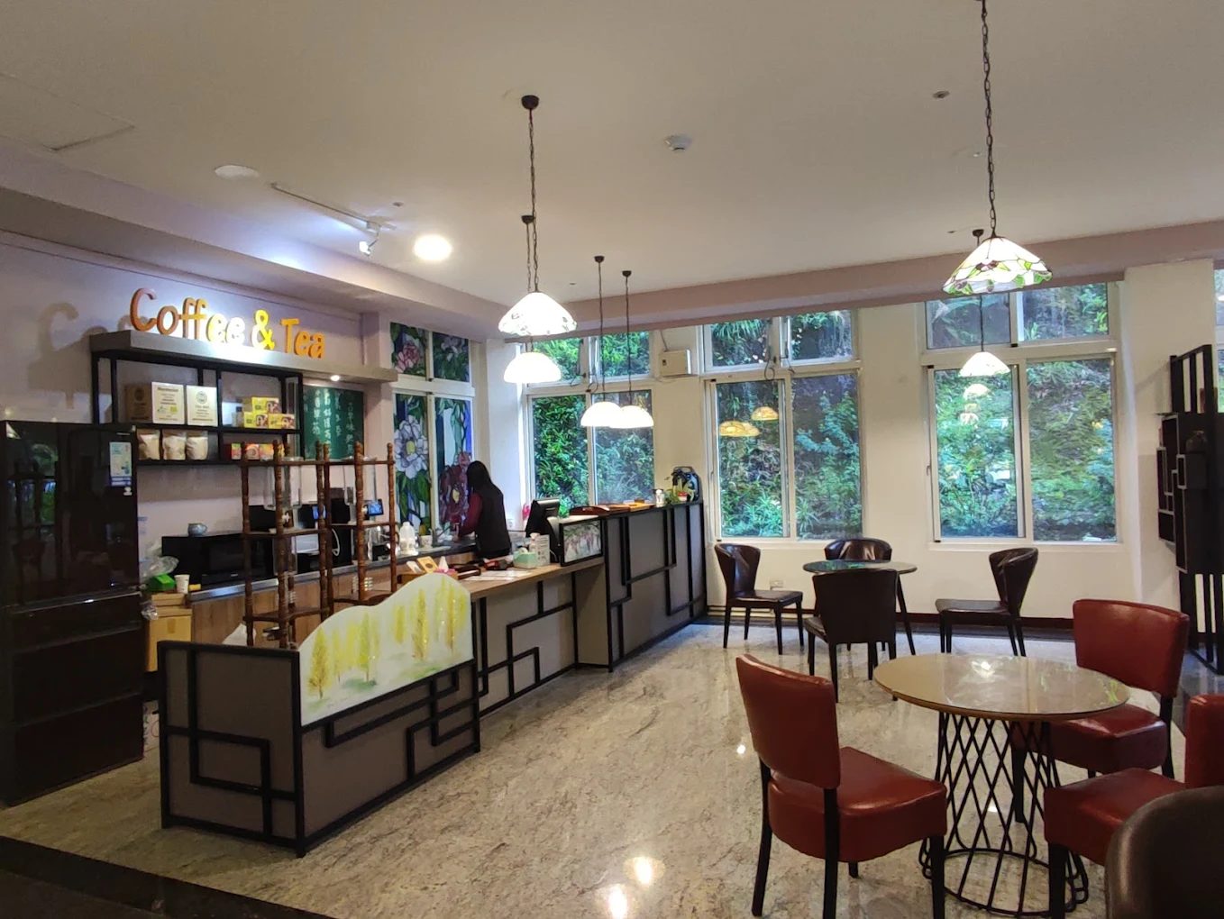 霧氣是濾鏡、山林是背景｜杉林溪大飯店住一晚，像拍一場森林電影