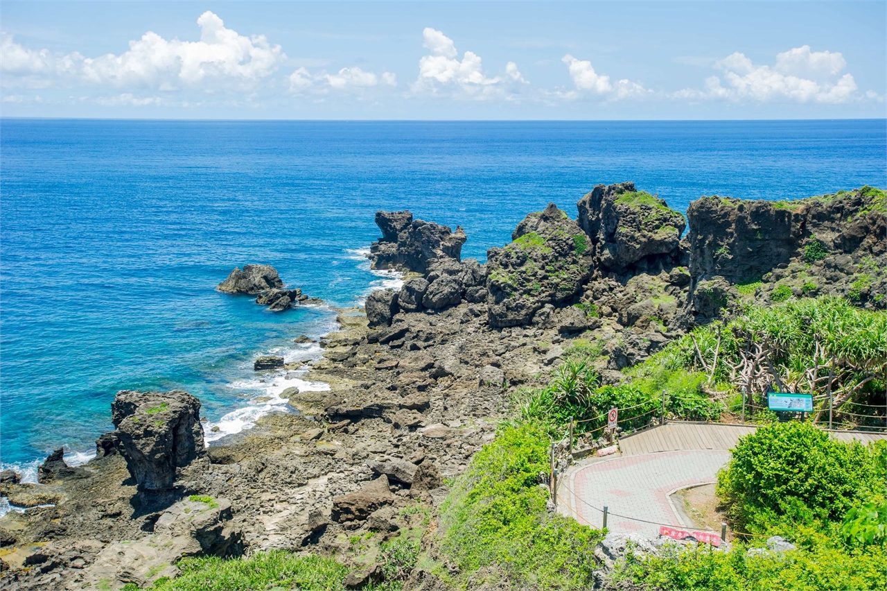 南風吹、海在笑:墾丁國家公園十大必訪秘境 × 必吃美食全攻略