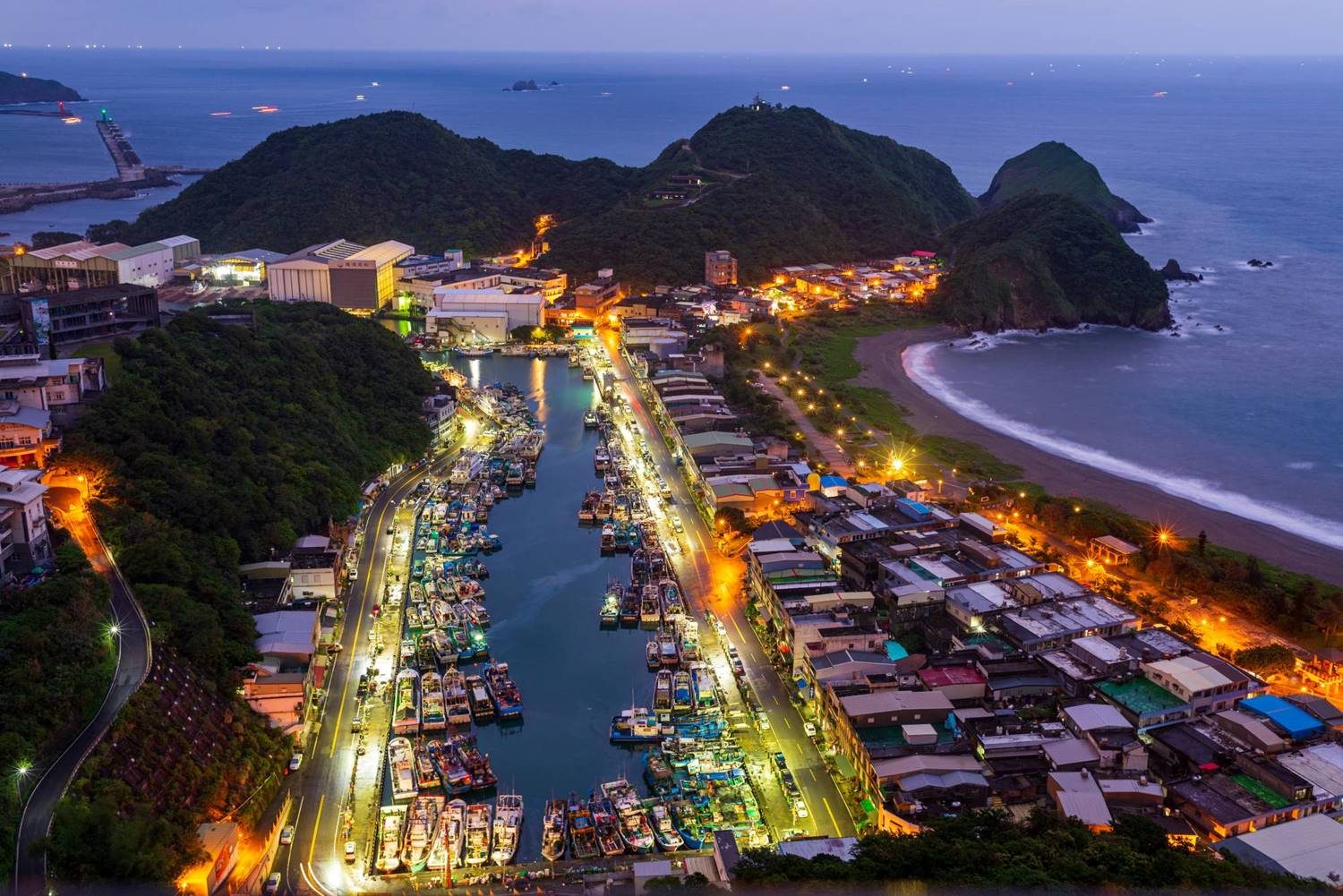 夜太美，宜蘭最懂｜5個讓人甘願黑著眼眶熬著夜看的夜景秘境