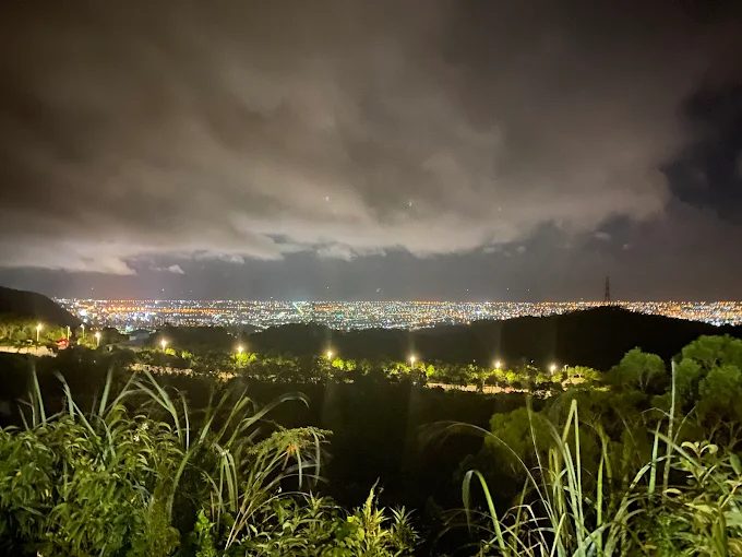 夜太美，宜蘭最懂｜5個讓人甘願黑著眼眶熬著夜看的夜景秘境