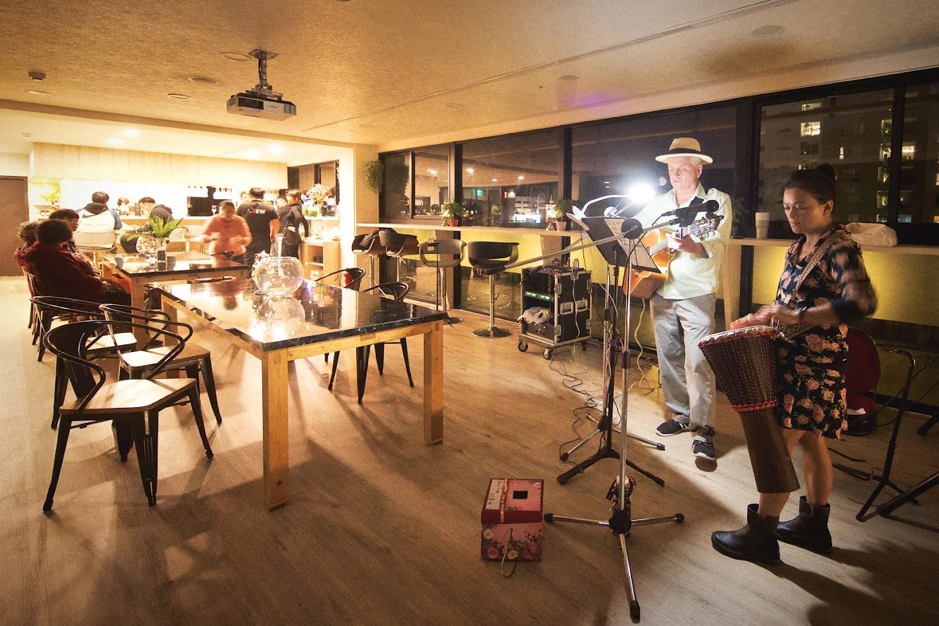 台中高鐵旁平價住宿首選！康茵行旅只要$1,580起｜含早餐、交通方便、親子長輩都適住