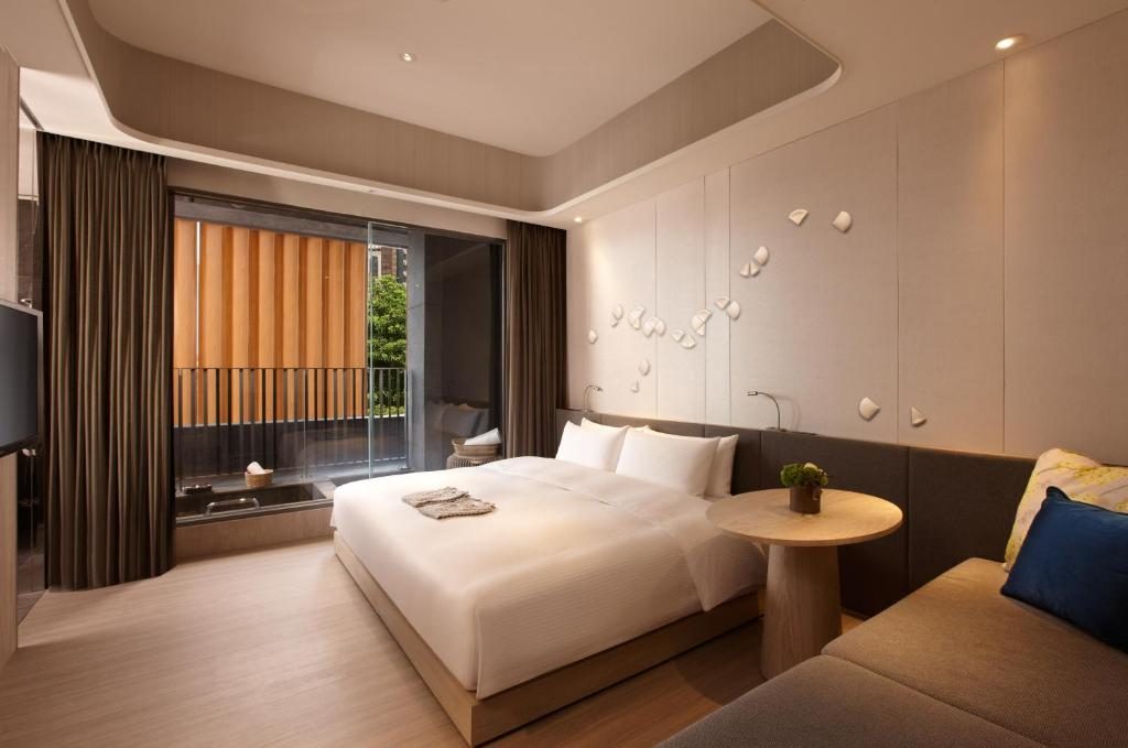 全台最美「無邊際溫泉泳池」爆紅！礁溪晶泉丰旅成2025秋冬最夯打卡飯店