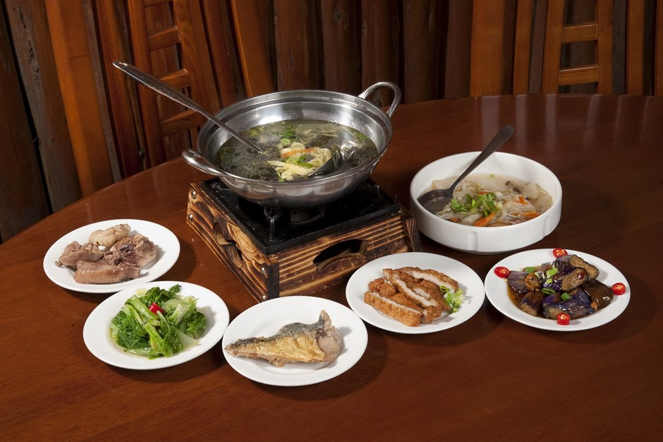 宜蘭太平山蹦蹦車全線通車！坐上小火車看雲海與檜木森林