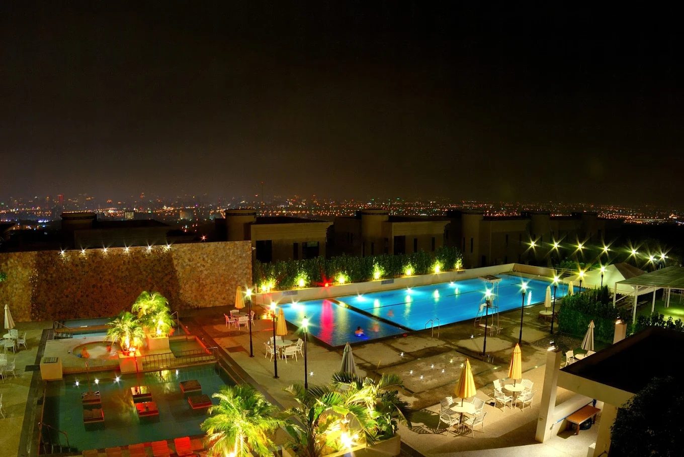 夜景第一排的震撼｜在清新溫泉看見最美的台中