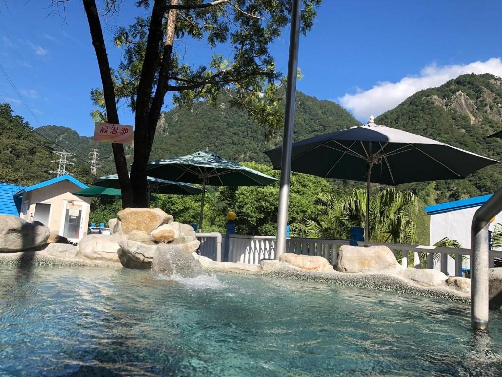 給生活一池熱湯的溫柔：谷關住宿全攻略，5種泡法治癒你的一年疲憊