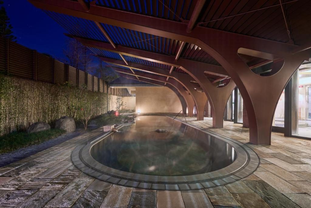 入住宜蘭力麗威斯汀度假酒店，在山林私湯與稻田風景中慢慢度假