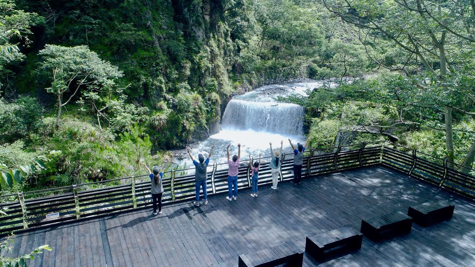 熱氣上升不是地球暖化，是我泡在谷關的幸福蒸氣裡