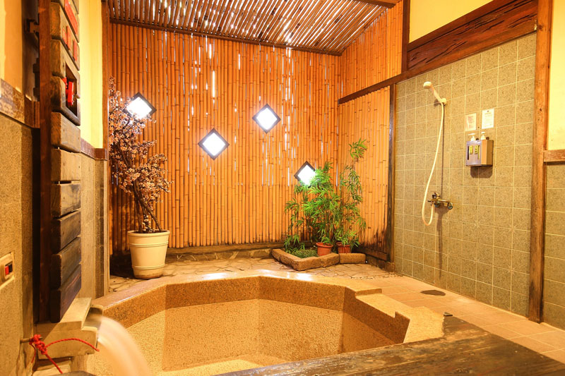 北投皇池溫泉御膳館｜泡湯暖身、砂鍋粥暖胃的雙重療癒