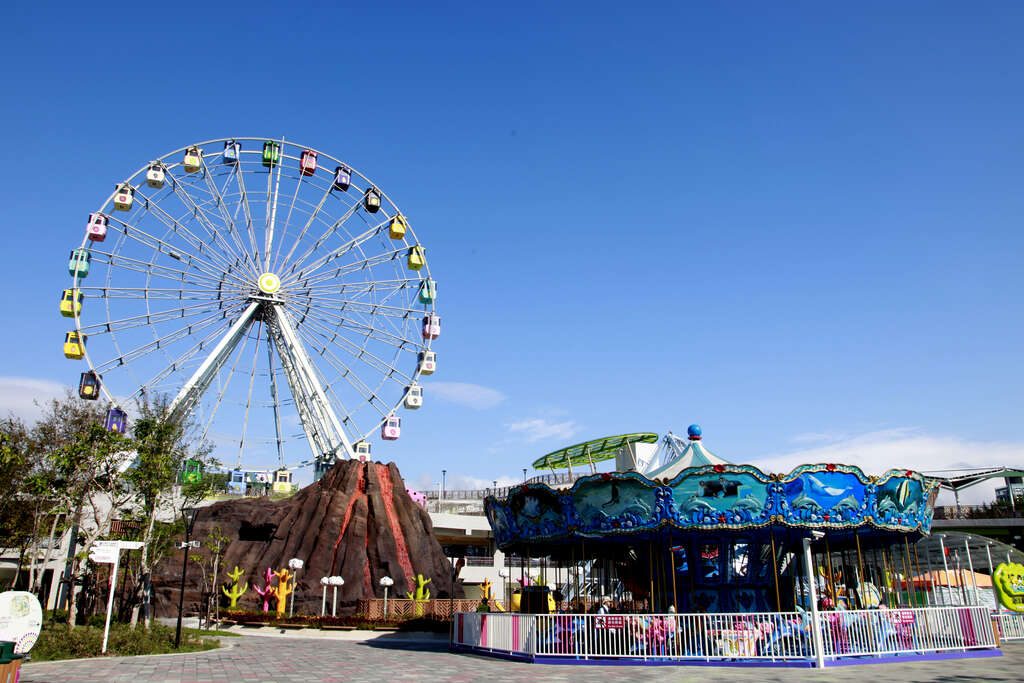 台北市立兒童新樂園歡樂造景
