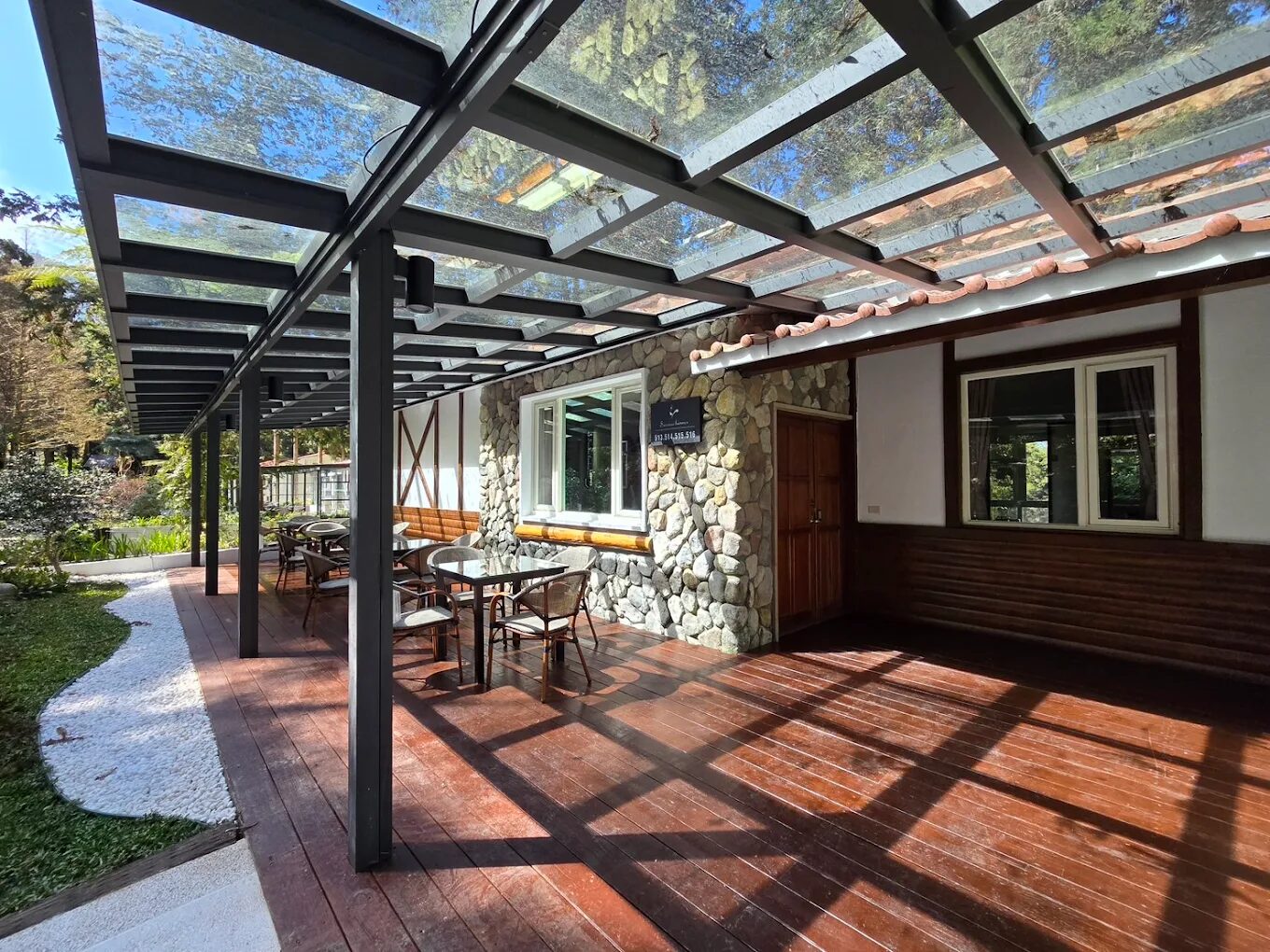 🌲溪頭最療癒的森林系住宿｜Success Banner 溪頭飯店．銀杏樓一泊二食$3,980起