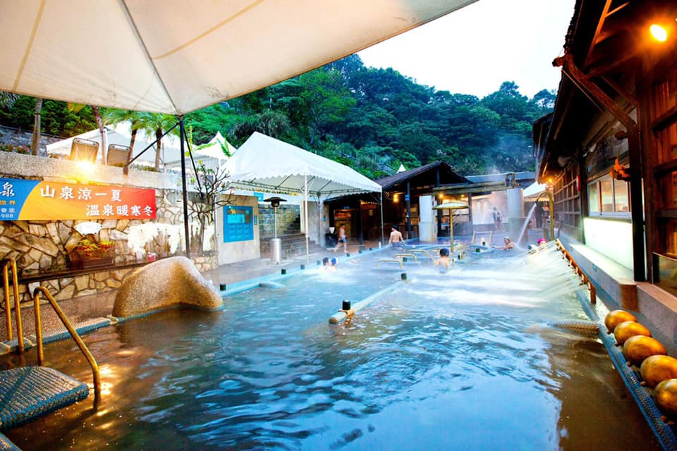 北投皇池溫泉御膳館｜泡湯暖身、砂鍋粥暖胃的雙重療癒