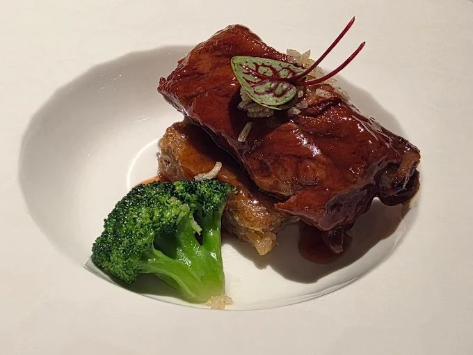 走進日月潭高處湖光之中,在漢來日月行館迎接霧散光起的靜謐時刻