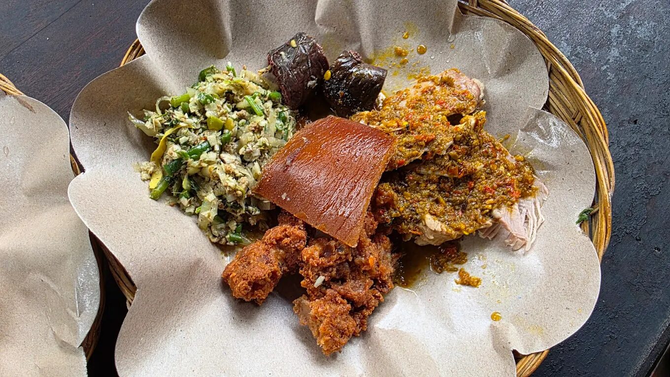 Warung Babi Guling Ibu Oka（烏布）