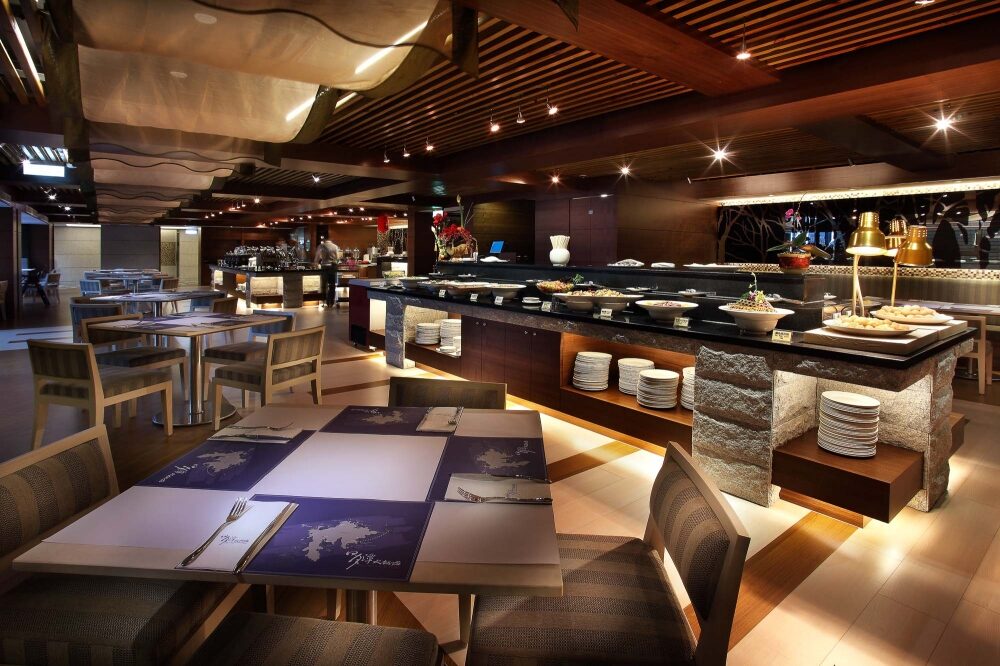 時間在陽台上慢慢融化｜假期的味道，就在日月潭大飯店