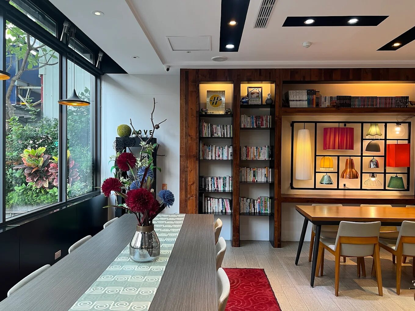 🚆 嘉義住宿推薦｜行藝文旅 Hotel Hi Branch｜火車站步行 10 分鐘・四人房含早餐只要 $1,980 起！