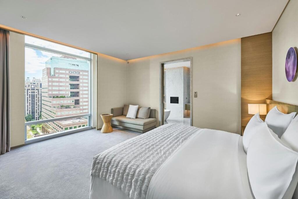 當窗外是 101、心裡是靜——讓節奏變慢的地方，叫台北寒舍艾美酒店