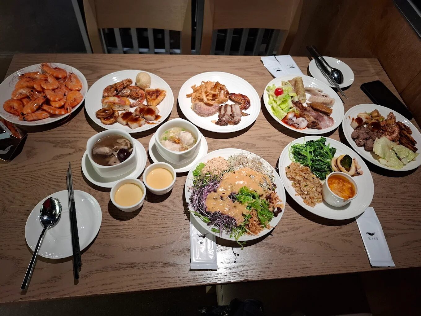 饗食天堂豐盛的海鮮與各國料理自助吧