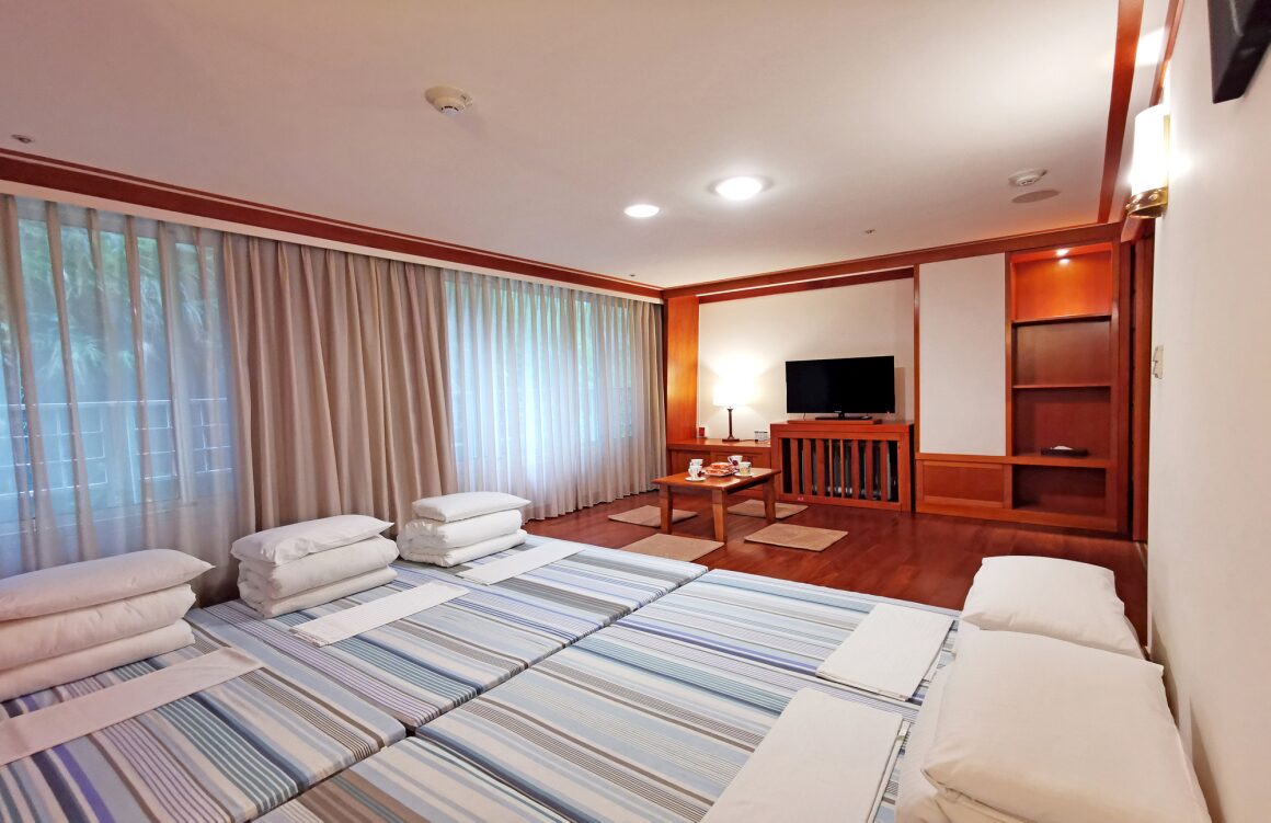 在雲霧裡醒來，讓心慢一點——住進南投杉林溪大飯店的山林早晨