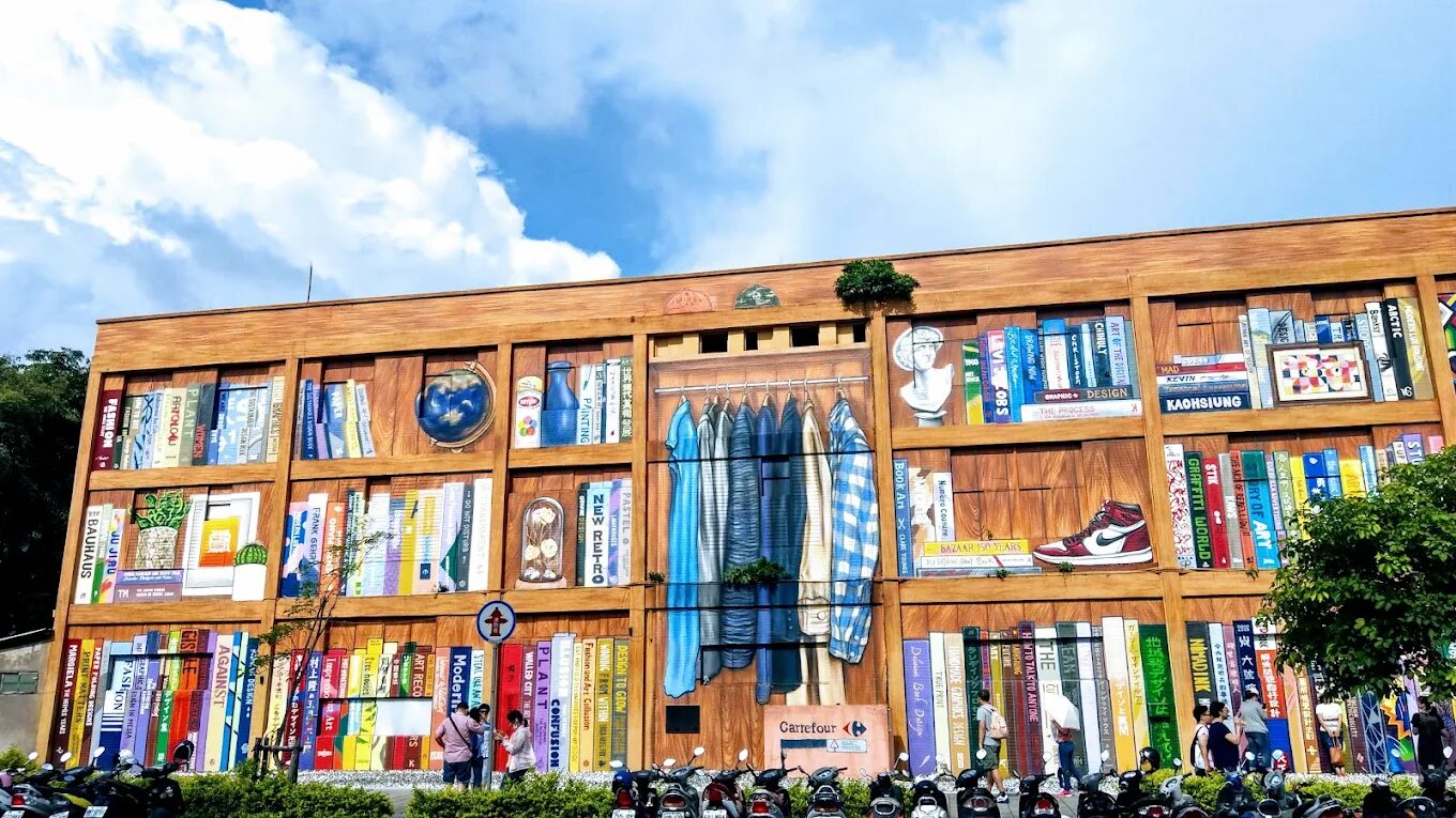 🌴 高雄 3–5 日深度旅遊全攻略｜海港風情 × 城市藝文 × 山林秘境一次收藏！