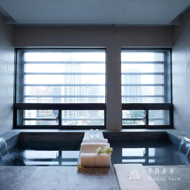 背上包、搭捷運去泡湯——從台北出發，在北投溫泉遇見秋天的第一口暖