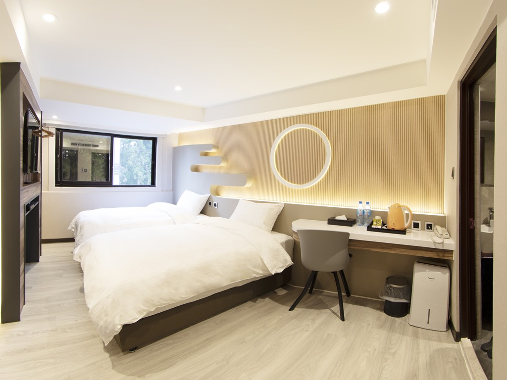 一趟與雲海為鄰的旅程，在阿里山醒來的早晨：神木賓館裡的一場森林慢旅