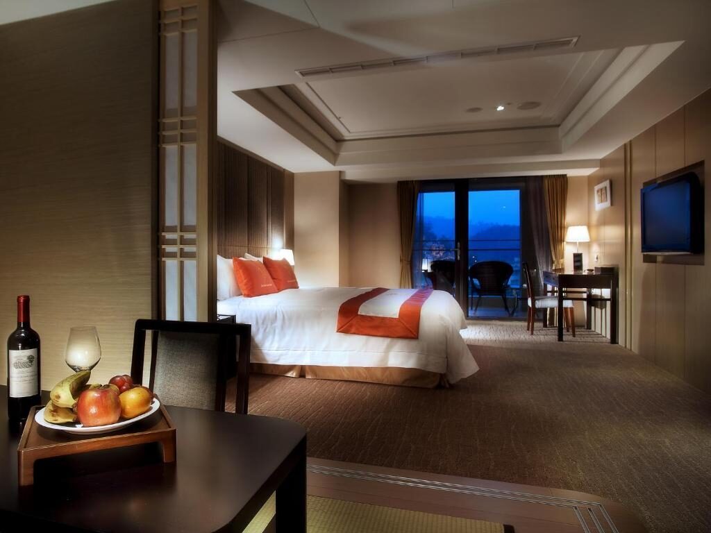 想泡湯、看雲起？從晨霧到夕光，一次住遍日月潭最美的五間飯店