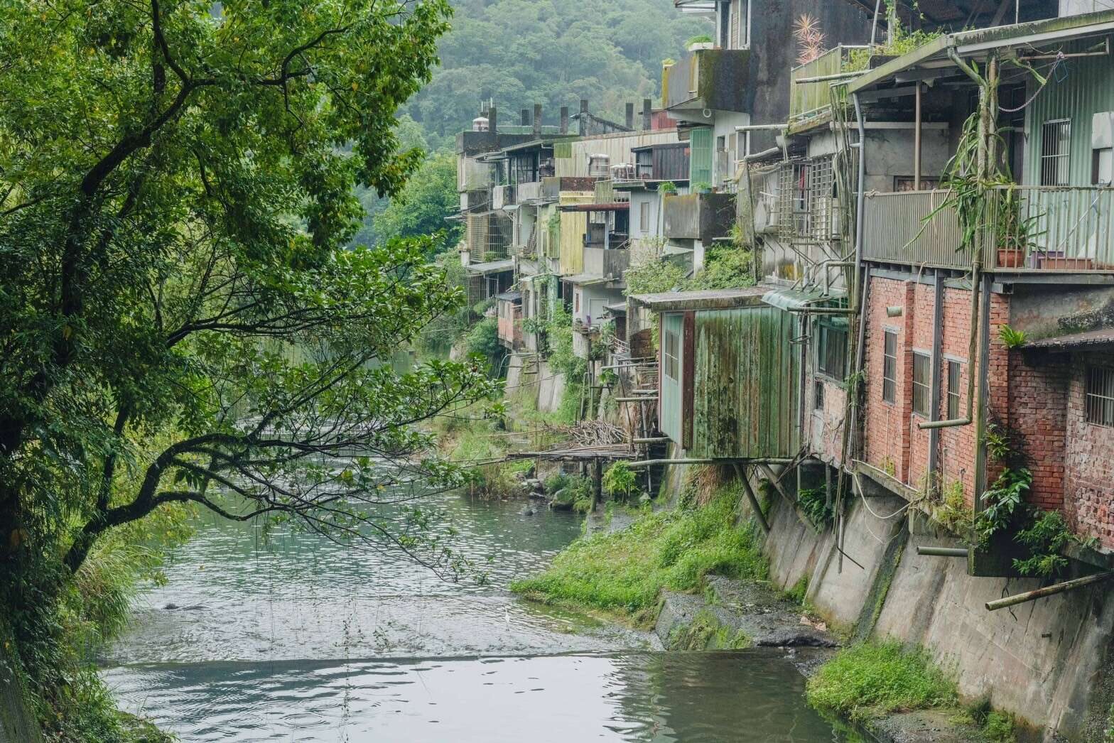 漫步雙溪老街｜在紅磚街巷裡，尋一段被時間遺忘的風景