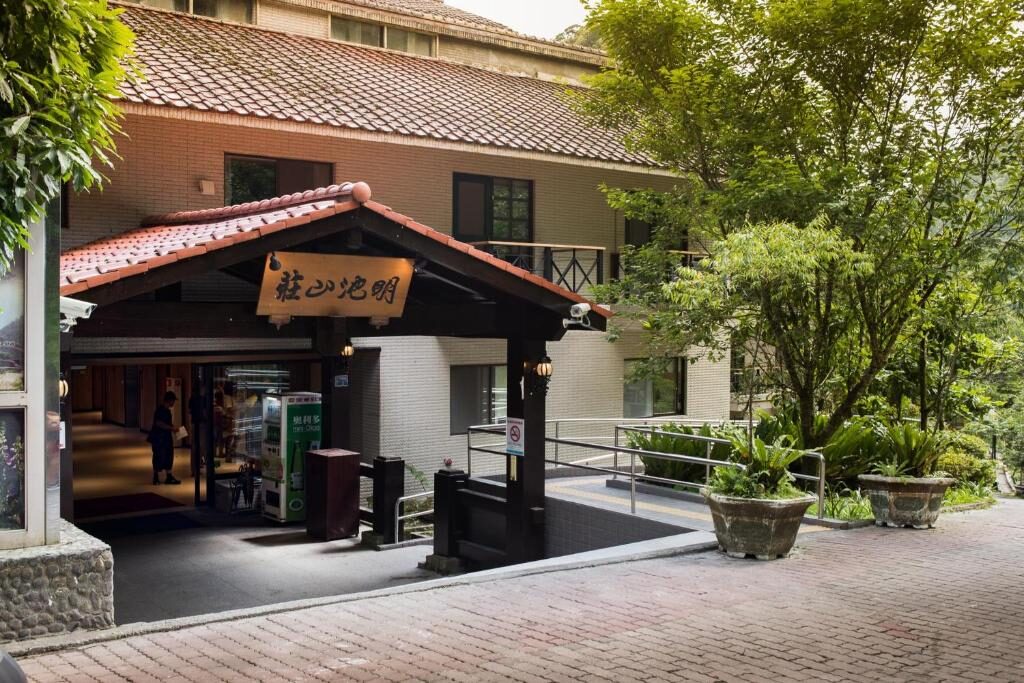 沿著北橫公路,追一場雲霧與湖光的邂逅——力麗馬告生態園區明池山莊之旅