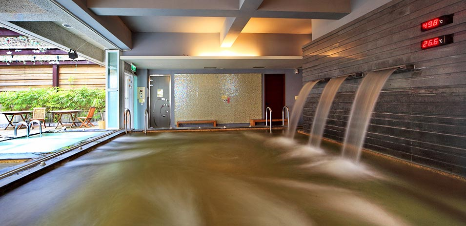 在山林裡泡湯，與自己重逢的靜謐時光｜在麗多森林溫泉酒店，泡一池忘憂的溫泉