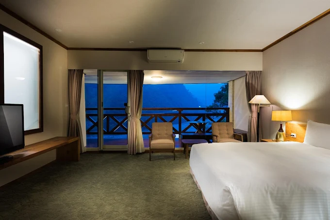 一場被樹影包圍的假期｜在宜蘭棲蘭山莊裡過一夜，讓心歸於山林的懷抱