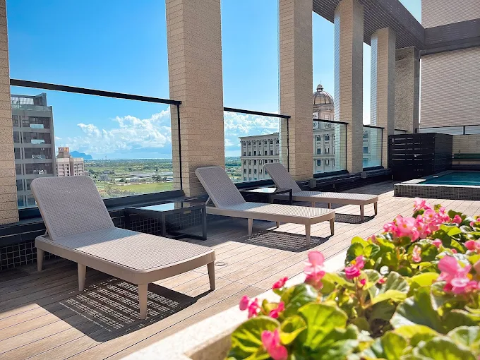 住進泉氣與山林之間，在誠闊礁溪渡假飯店讓心也泡一池山霧溫泉