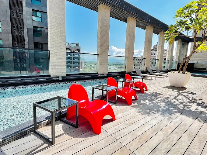 住進泉氣與山林之間，在誠闊礁溪渡假飯店讓心也泡一池山霧溫泉