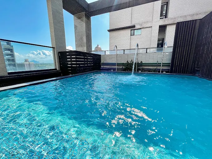 住進泉氣與山林之間，在誠闊礁溪渡假飯店讓心也泡一池山霧溫泉