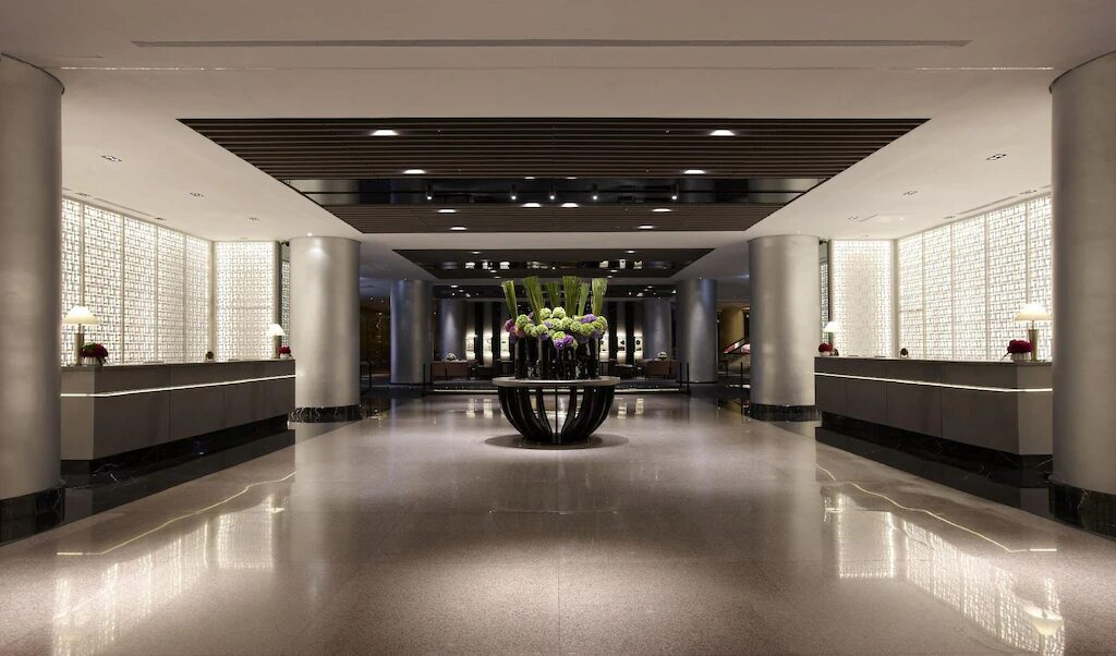 夜色中的晶華時光:在台北中山區,慢慢感受五星飯店的溫度