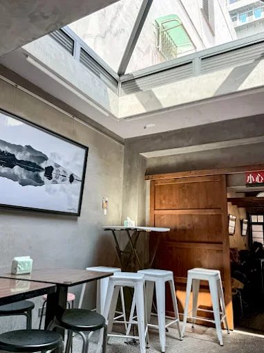 早餐控必訪!老張早餐吧:頭城老街的漢堡、吐司與現打豆漿