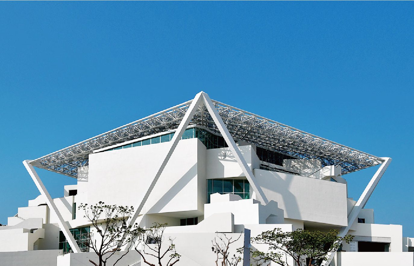 臺南市美術館二館的完美遊玩指南｜探索特色景點與停車便利性