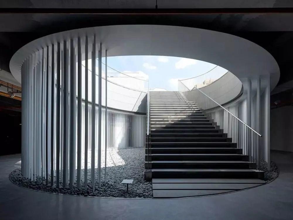 臺南市美術館二館的完美遊玩指南|探索特色景點與停車便利性