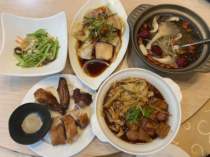 南投鹿谷溪頭｜讓人想再去一次的霧林秘境與生態之森