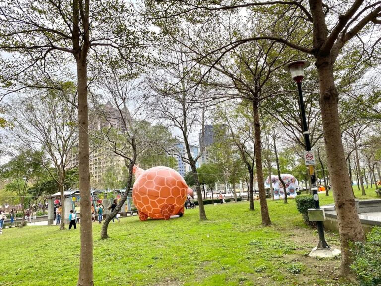 🌿 竹北水圳森林公園｜高鐵旁的城市綠洲 × 親子野餐 × 竹北光節必訪景點