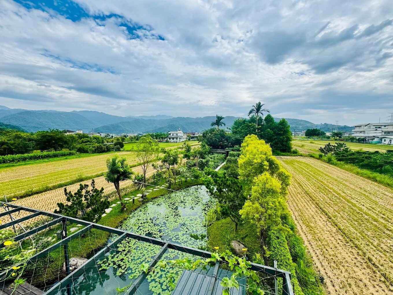 🌞 宜蘭日光之丘民宿｜被田野與陽光擁抱的一晚，讓心靈徹底放鬆