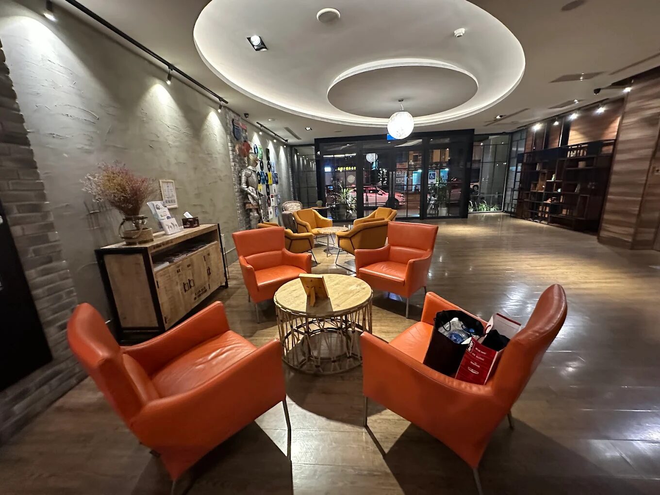 充滿復古細節的大廳空間