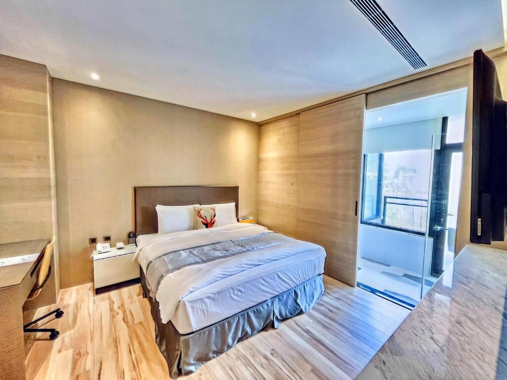 泡在山霧與日光之間|礁溪住宿推薦,找到屬於你的溫泉節奏