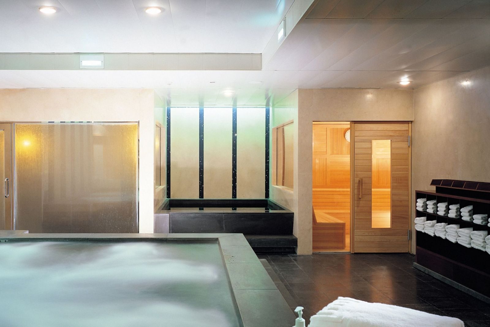 在新竹，住進一場被城市擁抱的溫柔假期—國賓大飯店的都會慢旅