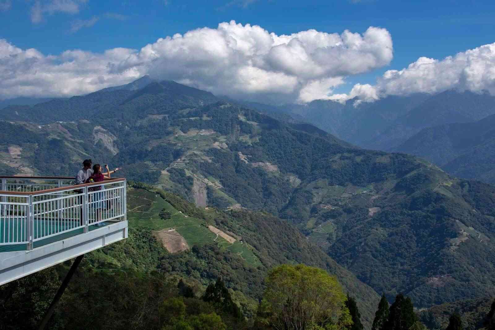 在雲端散步的一天｜清境高空觀景步道的風、光與雲的距離