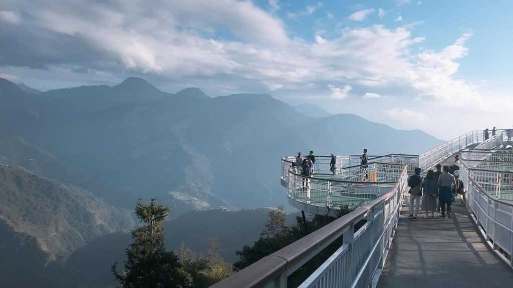 在雲端散步的一天｜清境高空觀景步道的風、光與雲的距離