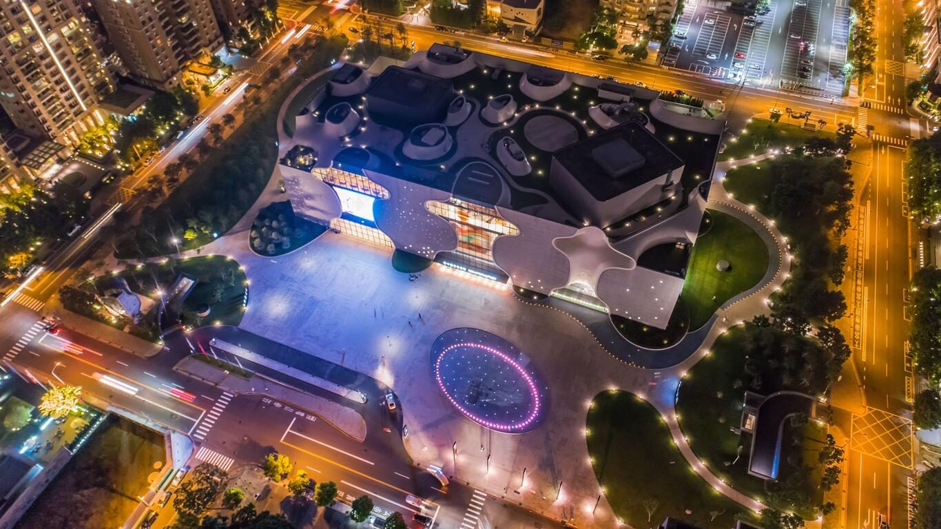 不只七期最貴的房，還是最美的夢｜台中林酒店的夜晚很會說故事